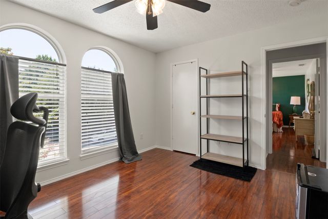 1428 Creekview Drive, Lewisville, TX 75067