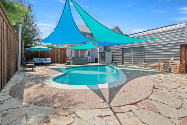 1428 Creekview Drive, Lewisville, TX 75067