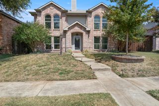 1428 Creekview Drive, Lewisville, TX 75067