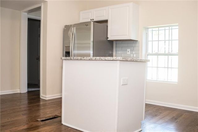 911 Smith SW Street, Atlanta, GA 30310