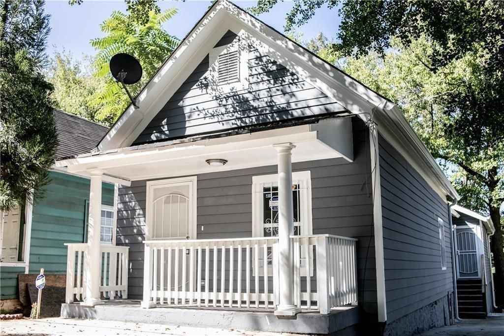 911 Smith SW Street, Atlanta, GA 30310