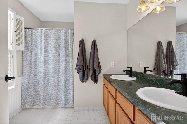 3 Emily Place, Hamilton, NJ 08690