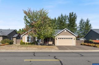 1368 SE Barberry Av, Dallas, OR 97338