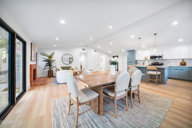 5623 Oso Avenue, Woodland Hills, CA 91367