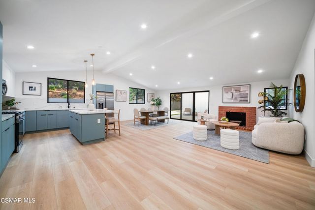 5623 Oso Avenue, Woodland Hills, CA 91367