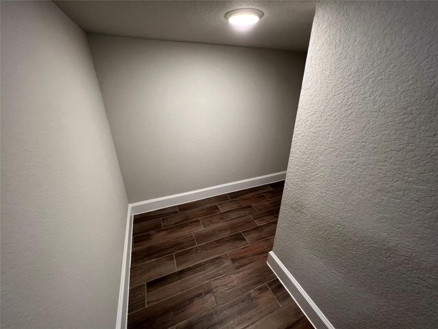 547 Kingston Lane, Shenandoah, TX 77384