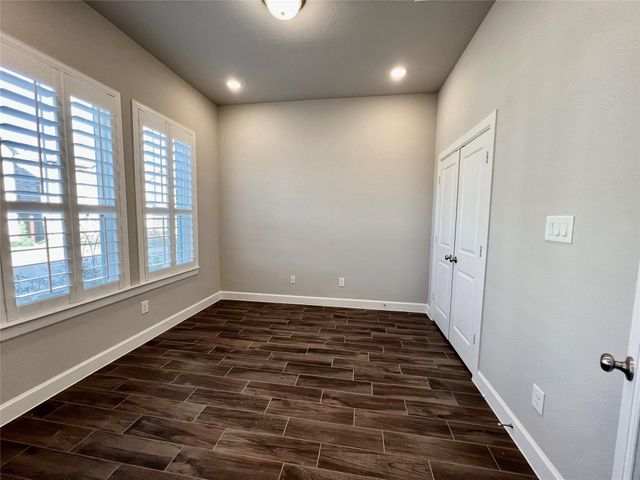 547 Kingston Lane, Shenandoah, TX 77384