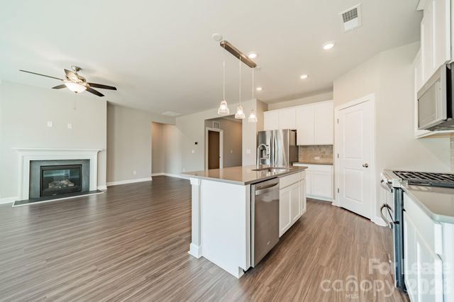 4124 Canopy Creek Drive, Denver, NC 28037