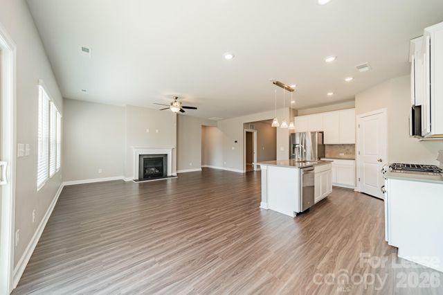 4124 Canopy Creek Drive, Denver, NC 28037