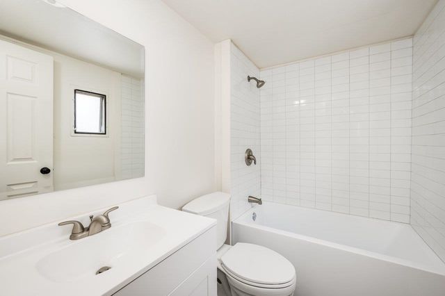 46 Limestone Lane, Rochester, NH 03867