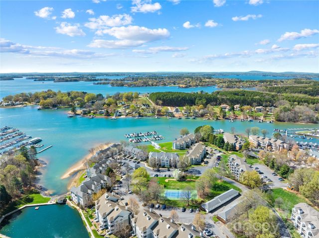 18700 Nautical Drive 303, Cornelius, NC 28031