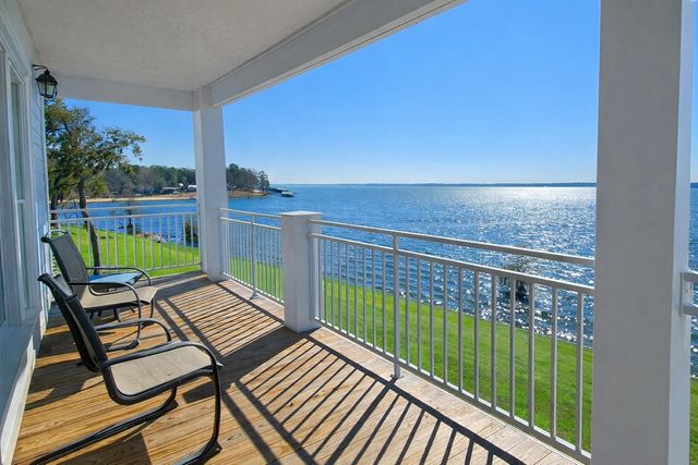 1174 Bridgeview Lane, Summerton, SC 29148
