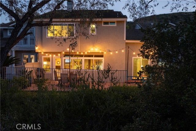 825 S Jacaranda Way, Anaheim, CA 92807