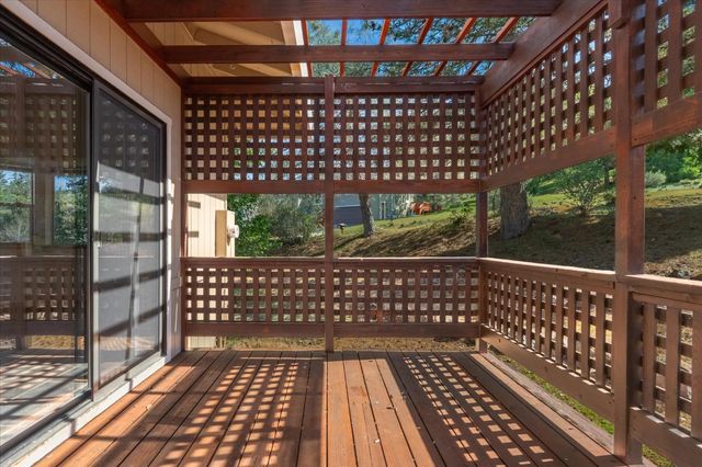 939 Fairway Ct, Murphys, CA 95247