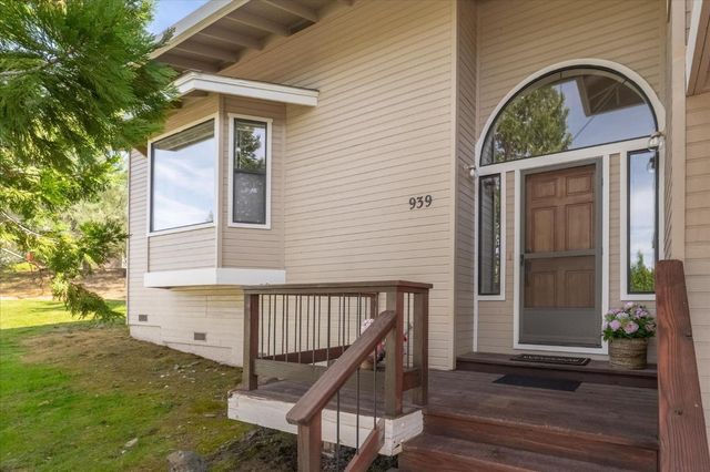 939 Fairway Ct, Murphys, CA 95247