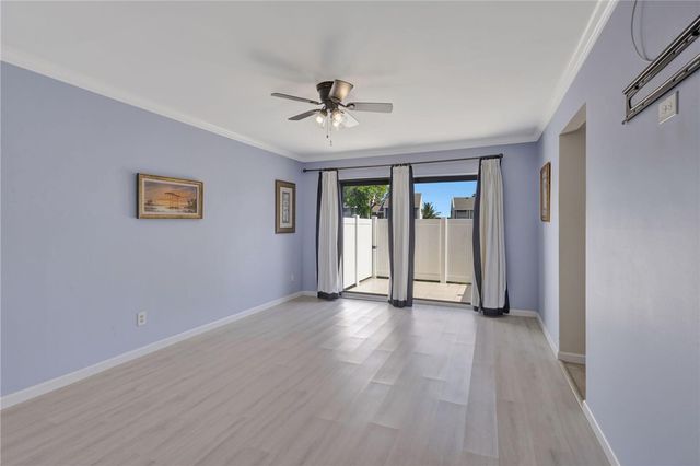 3209 S Lakeview Circle 8101, Fort Pierce, FL 34949