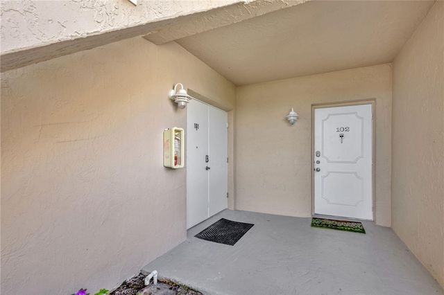 3209 S Lakeview Circle 8101, Fort Pierce, FL 34949