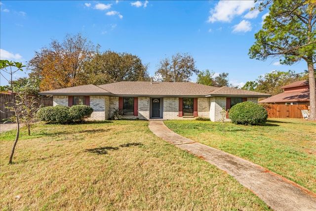 2211 Ascot Lane, Denton, TX 76209