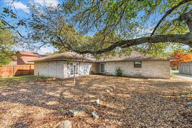 2211 Ascot Lane, Denton, TX 76209