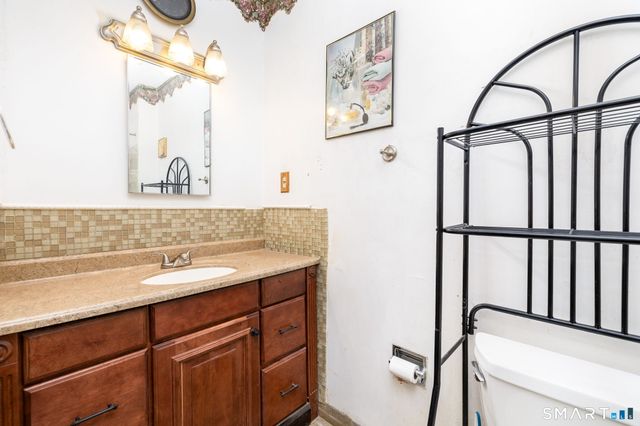 36-38 Capen Street 2B, Hartford, CT 06120