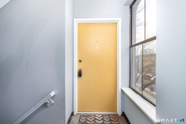 36-38 Capen Street 2B, Hartford, CT 06120