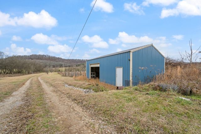 624 Suttons Branch Rd, Beechgrove, TN 37018