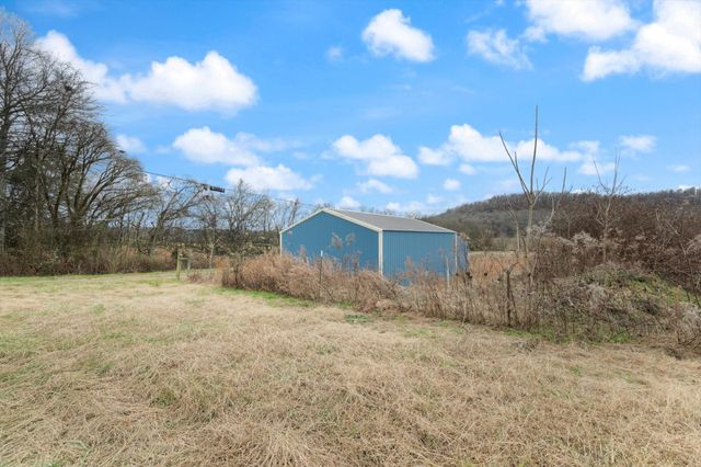 624 Suttons Branch Rd, Beechgrove, TN 37018