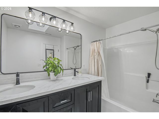 17128 Nw STOLLER Dr, Portland, OR 97229