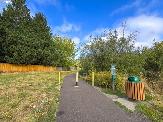 17128 Nw STOLLER Dr, Portland, OR 97229
