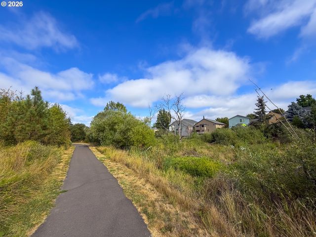 17128 Nw STOLLER Dr, Portland, OR 97229