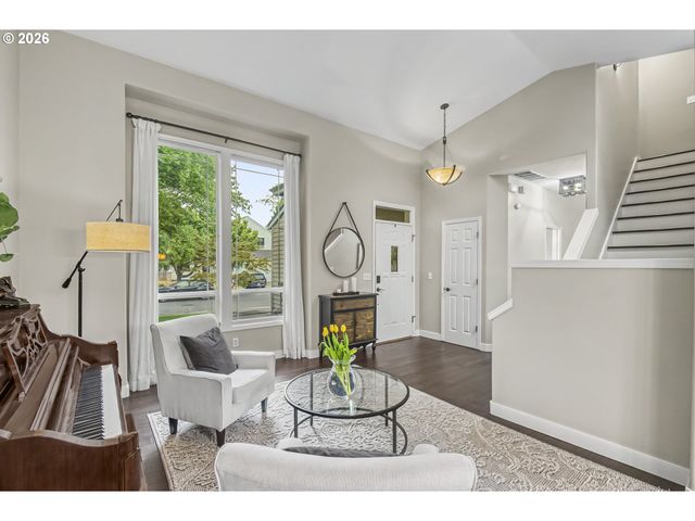 17128 Nw STOLLER Dr, Portland, OR 97229