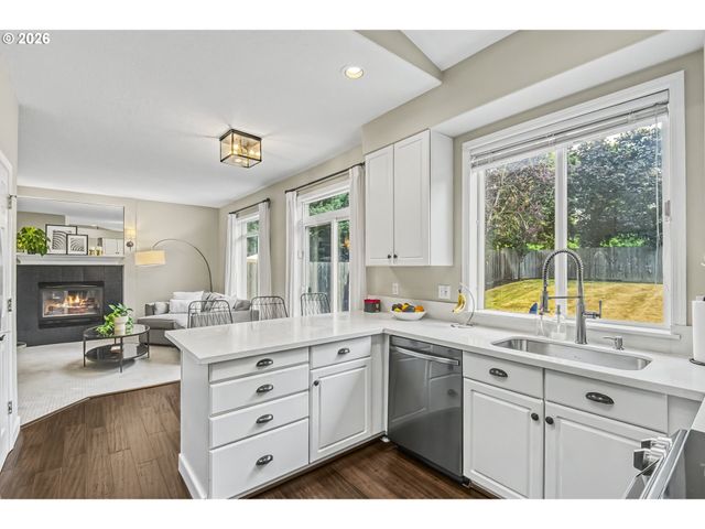 17128 Nw STOLLER Dr, Portland, OR 97229