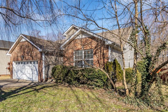 1883 Sage Meadow Ln, Clarksville, TN 37040