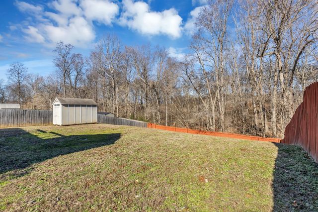 1883 Sage Meadow Ln, Clarksville, TN 37040