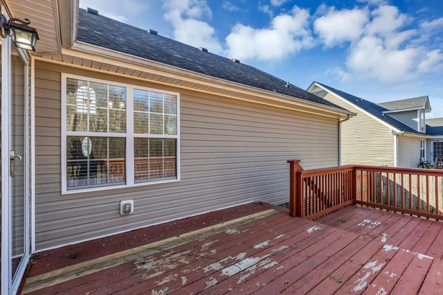 1883 Sage Meadow Ln, Clarksville, TN 37040