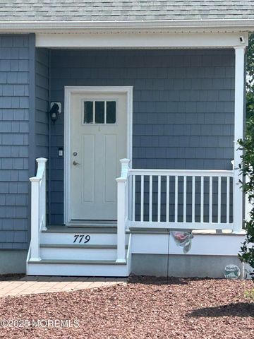 779 Nebraska Avenue, Toms River, NJ 08753