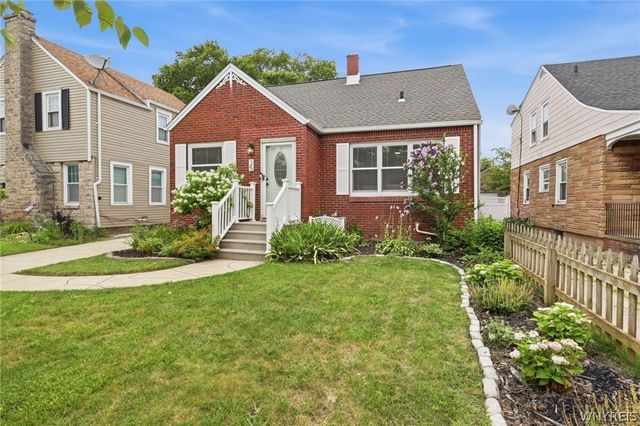 25 Louvaine Drive, Tonawanda, NY 14223