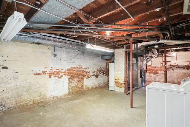 121 Park Avenue, Grayslake, IL 60030