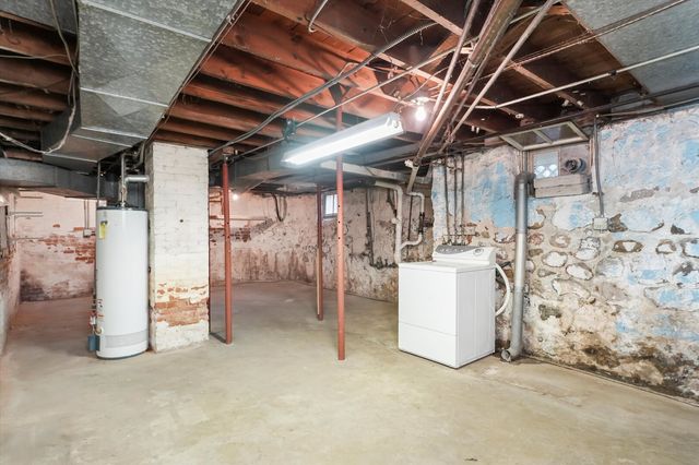 121 Park Avenue, Grayslake, IL 60030