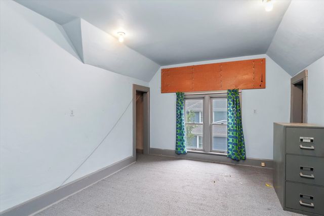 121 Park Avenue, Grayslake, IL 60030