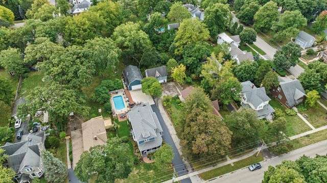 121 Park Avenue, Grayslake, IL 60030