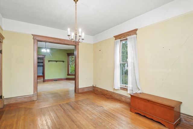 121 Park Avenue, Grayslake, IL 60030