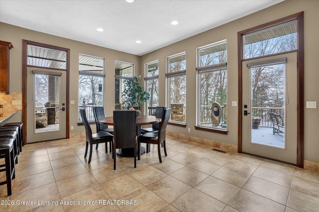 5100 Hawk Hollow Drive, Bath, MI 48808