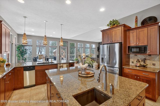 5100 Hawk Hollow Drive, Bath, MI 48808