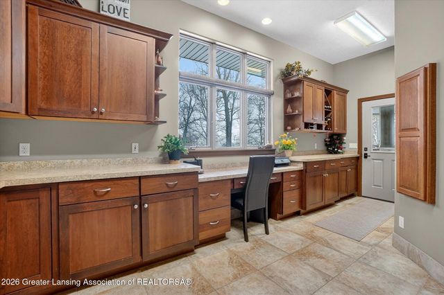 5100 Hawk Hollow Drive, Bath, MI 48808