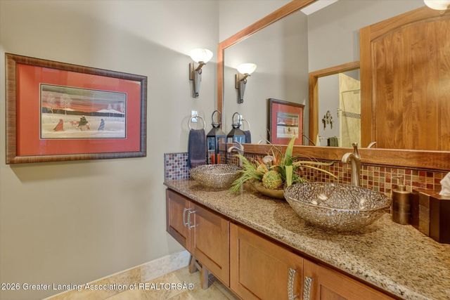 5100 Hawk Hollow Drive, Bath, MI 48808