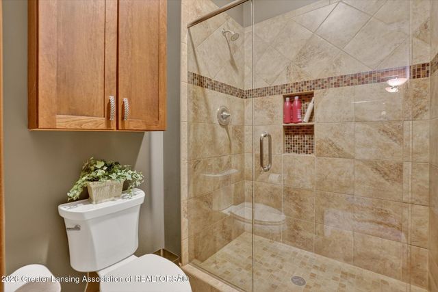 5100 Hawk Hollow Drive, Bath, MI 48808