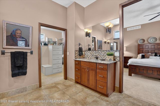 5100 Hawk Hollow Drive, Bath, MI 48808