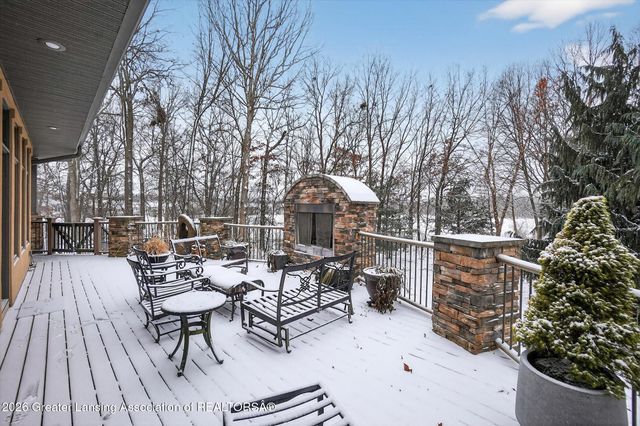 5100 Hawk Hollow Drive, Bath, MI 48808