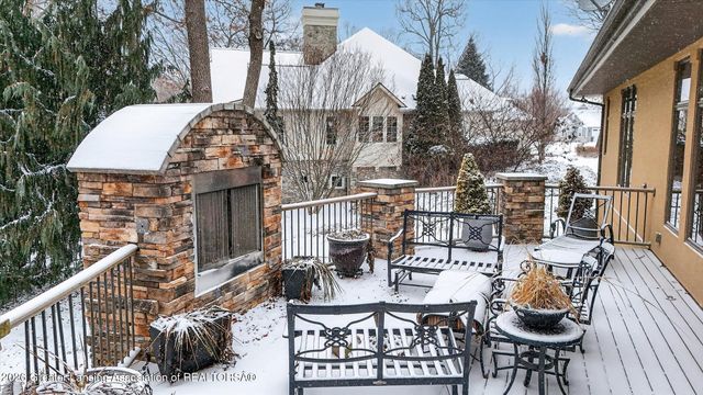 5100 Hawk Hollow Drive, Bath, MI 48808